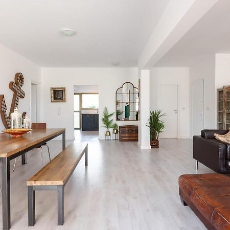 Sun City Apartment Лимасол Экстерьер фото